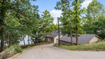 Rumah (6 Bedrooms) | Interior