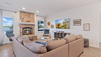 Rumah (6 Bedrooms) | Interior