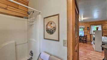 House (1 Bedroom) | Interior