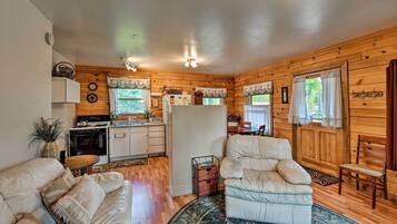 House (1 Bedroom) | Interior