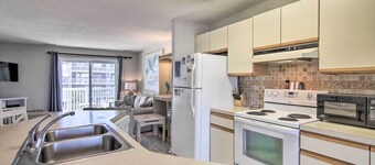 Steps to Shore: Gem w/ Pool in Ocean City