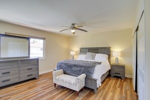 Interior - Townhome w/ Pool Access, Near Dtwn Palm Springs! (Palm Springs)