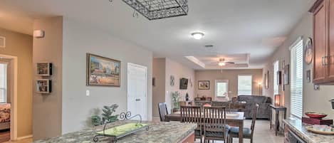 House (3 Bedrooms) | Interior