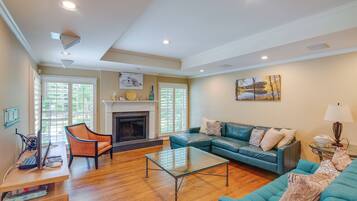 House (6 Bedrooms) | Interior