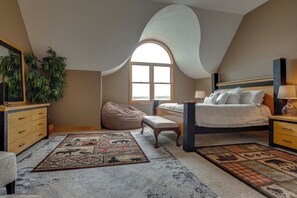 House (6 Bedrooms) | Interior - Dock & Theater Room: Lakefront Alton Bay Retreat! (Alton Bay)