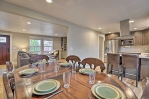 House (3 Bedrooms) | Interior - Family-friendly Redmond Getaway: Walk to Dtwn (Redmond)
