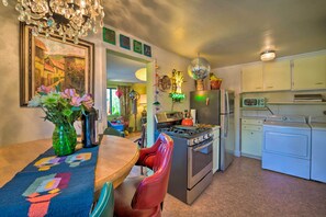 House (2 Bedrooms) | Interior