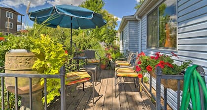 Walk to Olde Town - 1940 Vintage Bungalow!