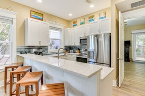 Apartment (3 Bedrooms) | Interior - Bright & Modern Townhome: Steps to Miramar Beach! (Miramar Beach)