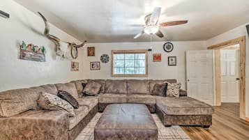 House (1 Bedroom) | Interior