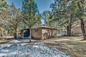 House (1 Bedroom) | Interior - Ruidoso Vacation Rental w/ Covered Hot Tub! (Ruidoso)