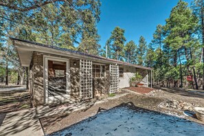 House (1 Bedroom) | Interior - Ruidoso Vacation Rental w/ Covered Hot Tub! (Ruidoso)