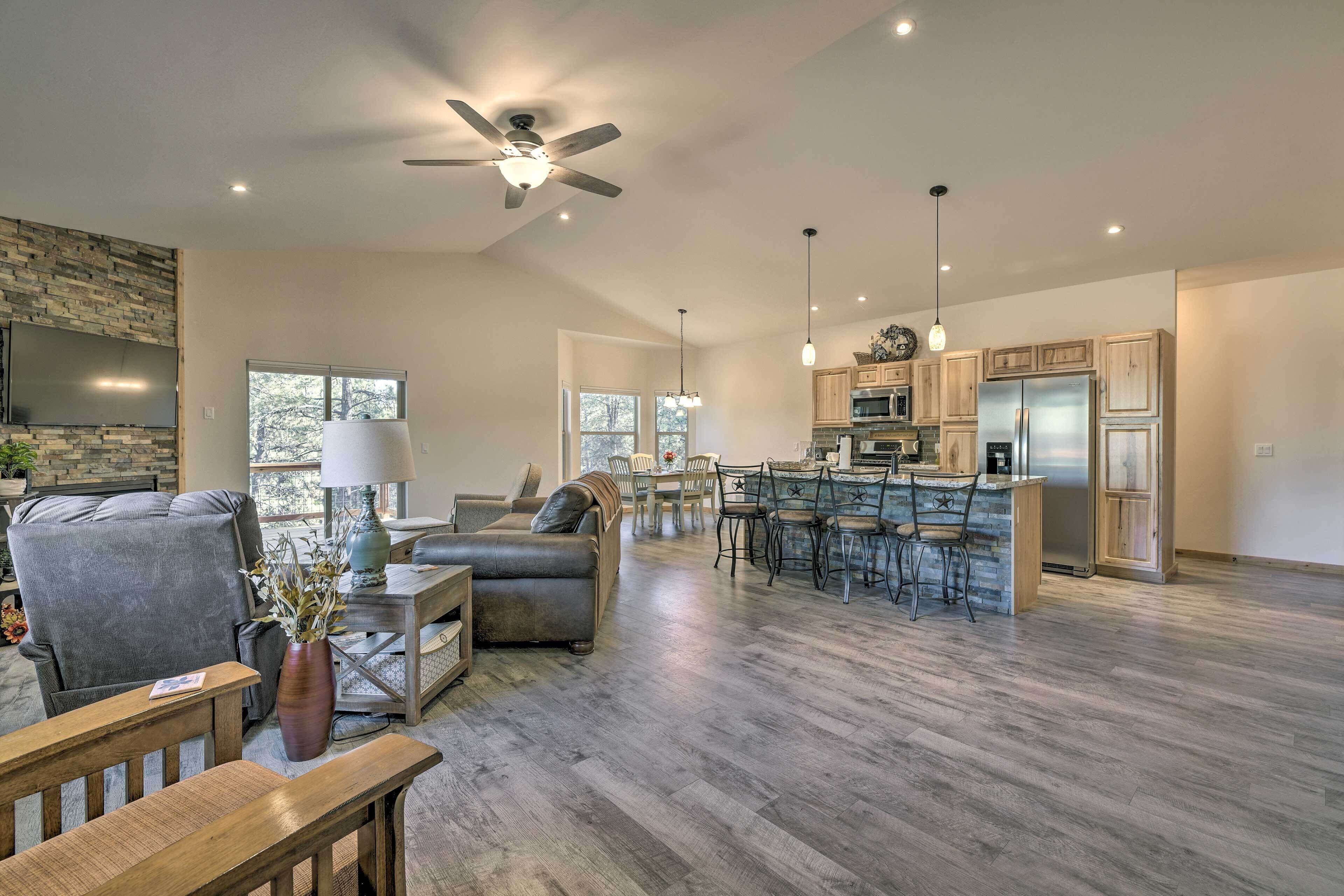 House (3 Bedrooms) | Interior