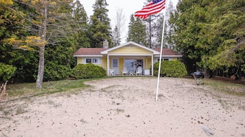 Cottage (3 Bedrooms) | Interior