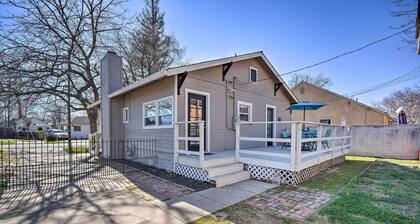 Pet-friendly Sacramento Home ~ 5 to Downtown!