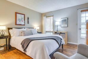 Interior - Idyllic Condo ~ 5 Mi to Winter Park Resort! (Winter Park)