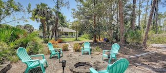 Pet-friendly Naples Vacation Rental w/ Fire Pit!
