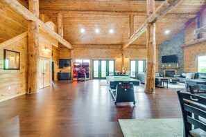 Interior - Gatlinburg Vacation Rental w/ Private Hot Tub! (Gatlinburg)