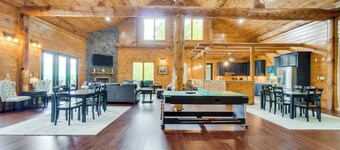 Gatlinburg Vacation Rental w/ Private Hot Tub!