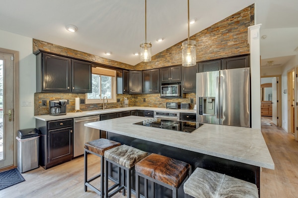 House (4 Bedrooms) | Interior