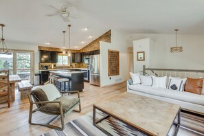 Nhà (4 Bedrooms) | Nội thất