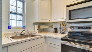 Apartment (1 Bedroom) | Interior