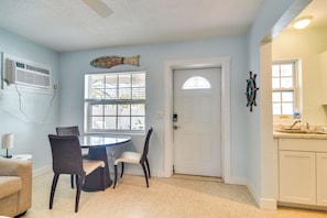 Apartment (1 Bedroom) | Interior - Indian Rocks Beach Unit - Steps From the Shoreline (Indian Rocks Beach)