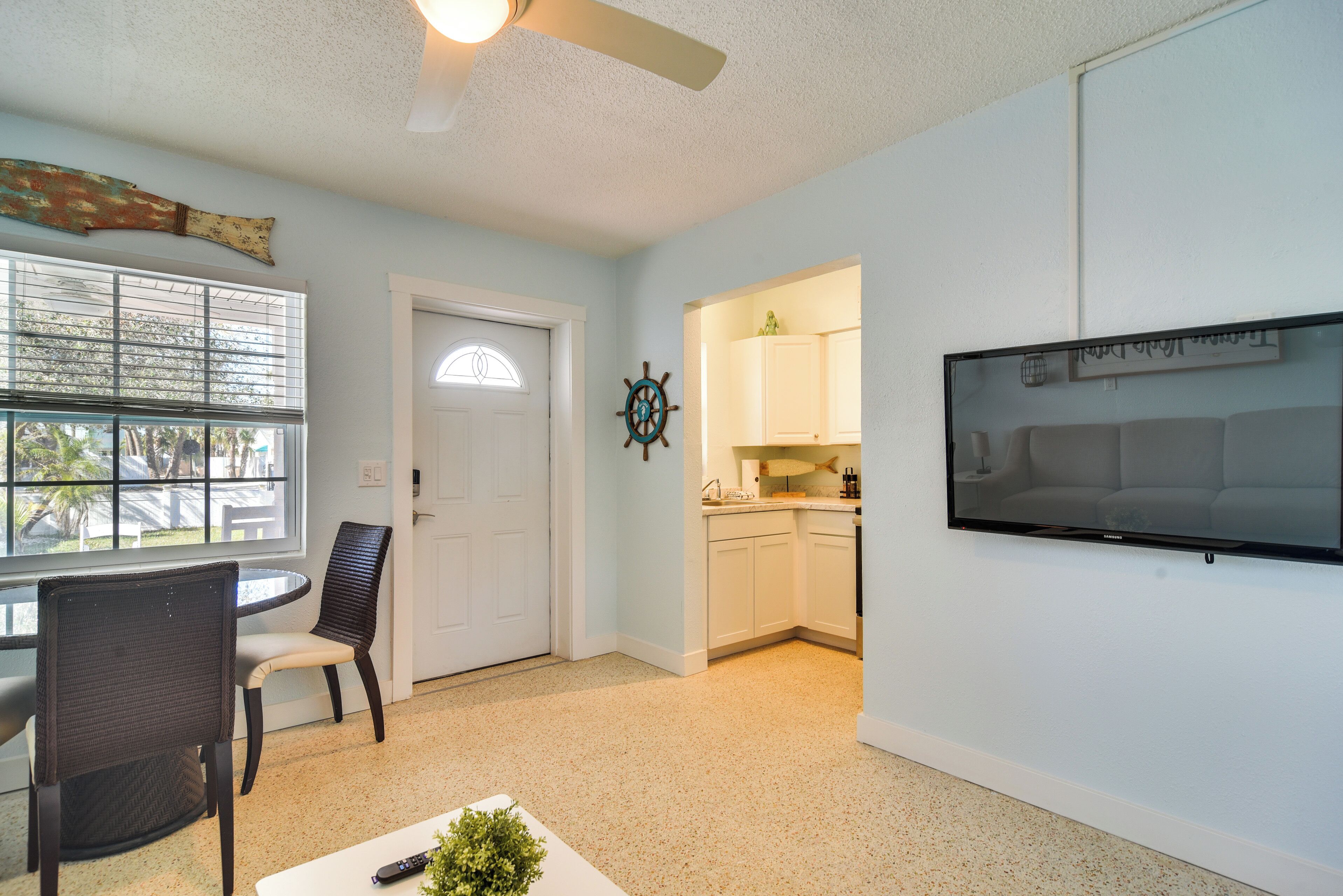 Apartment (1 Bedroom) | Interior