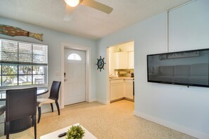 Apartment (1 Bedroom) | Interior