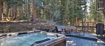 6 Mi to Breck Resort: Family Cabin w/ Treehouse