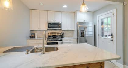 Vacation Rental w/ Yard in Washington, DC, Area