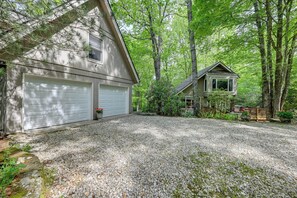 House (3 Bedrooms) | Interior - 'smallwood' Cute Highlands Home w/ Screened Porch! (Highlands)