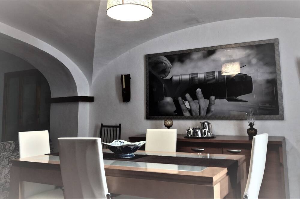 Antiga Adega em Casa Senhorial, Centro da Cidade