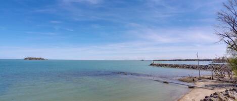 Apartment (2 Bedrooms) | Beach