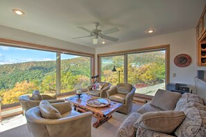 House (4 Bedrooms) | Interior - Wintergreen Resort Retreat: Ski, Hike, Golf! (Nellysford)