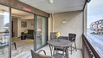 Apartment (1 Bedroom) | Interior