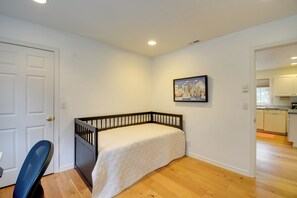 Cottage (2 Bedrooms) | Interior