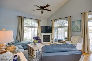 House (3 Bedrooms) | Interior - Cross Hill Lake House Rental w/ Panoramic Views (Cross Hill)