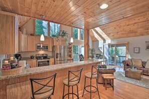 Cottage (3 Bedrooms) | Interior - Spacious Lake Santeetlah Cottage w/ Lake Views! (Robbinsville)