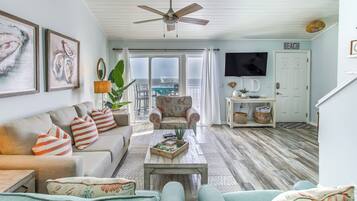 ุงูู
ูุดุฃุฉ ู
ู ุงูุฏุงุฎู