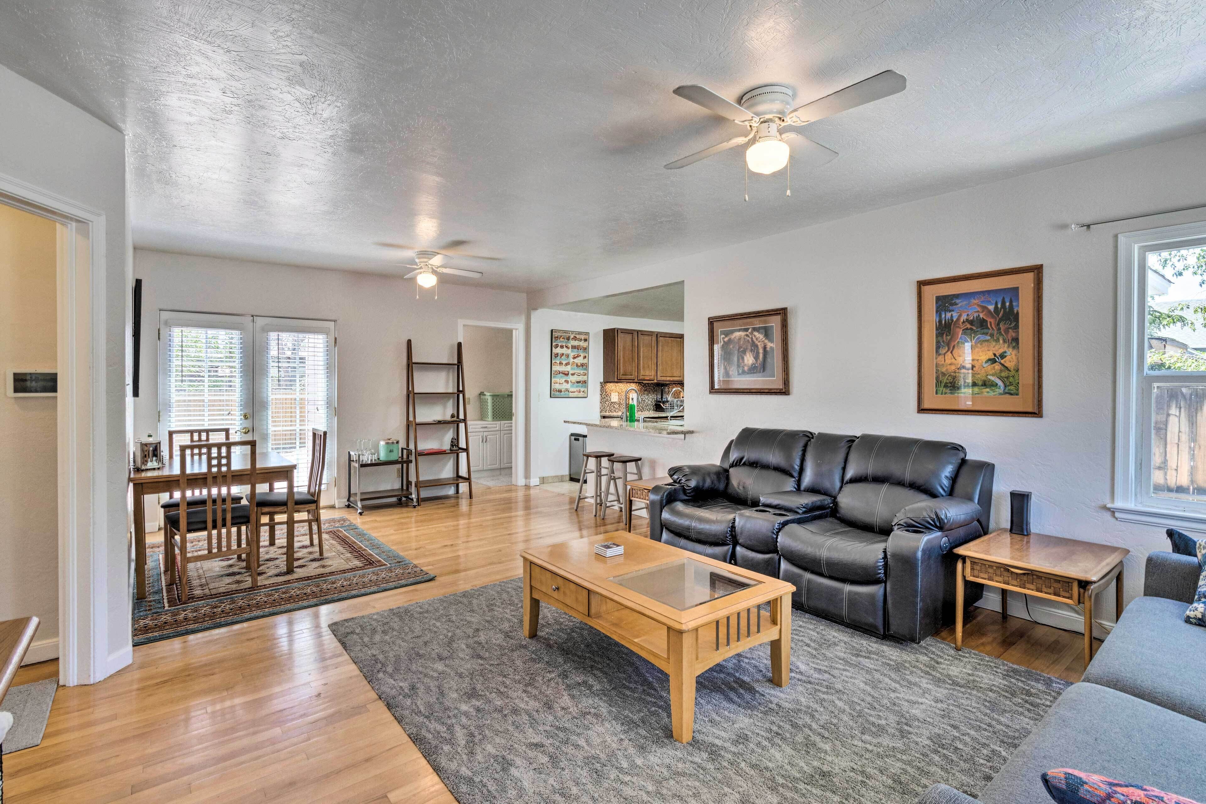 House (2 Bedrooms) | Interior