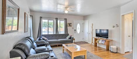 House (2 Bedrooms) | Interior