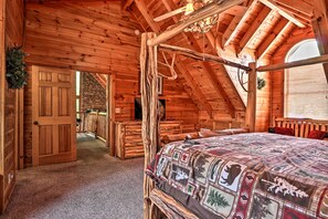 House (3 Bedrooms) | Interior - Pigeon Forge Getaway w/ Covered Patio & Hot Tub! (Pigeon Forge)