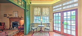 The Lilly House: Historic Glen Rose Home w/ Porch!