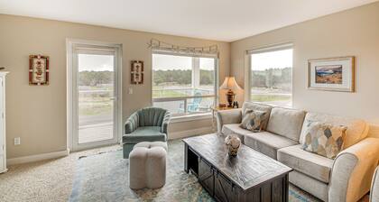 Westport Condo w/ Saltwater Pool: Steps to Beach!