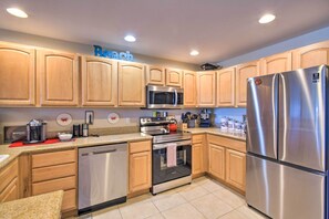 Apartment (2 Bedrooms) | Interior - Westport Condo w/ Saltwater Pool: Steps to Beach! (Westport)