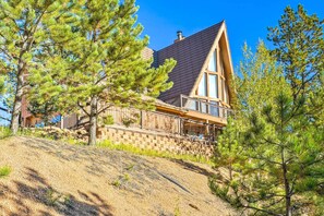 House (4 Bedrooms) | Interior - 'lazy Bear Lodge' in Florissant w/ Mountain Views! (Florissant)