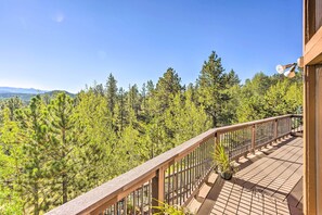 House (4 Bedrooms) | Interior - 'lazy Bear Lodge' in Florissant w/ Mountain Views! (Florissant)