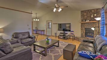 ุงูู
ูุดุฃุฉ ู
ู ุงูุฏุงุฎู