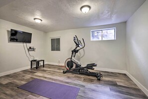 Talo (Multiple Bedrooms) | Sisätilat